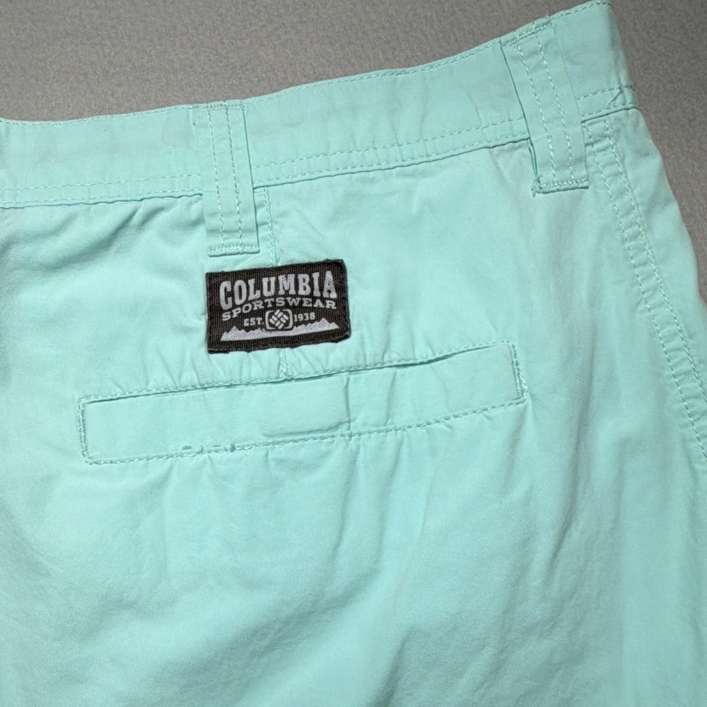 Columbia Sportswear Shorts Mens 38 Mint Green Flat Front 10in Inseam Cotton